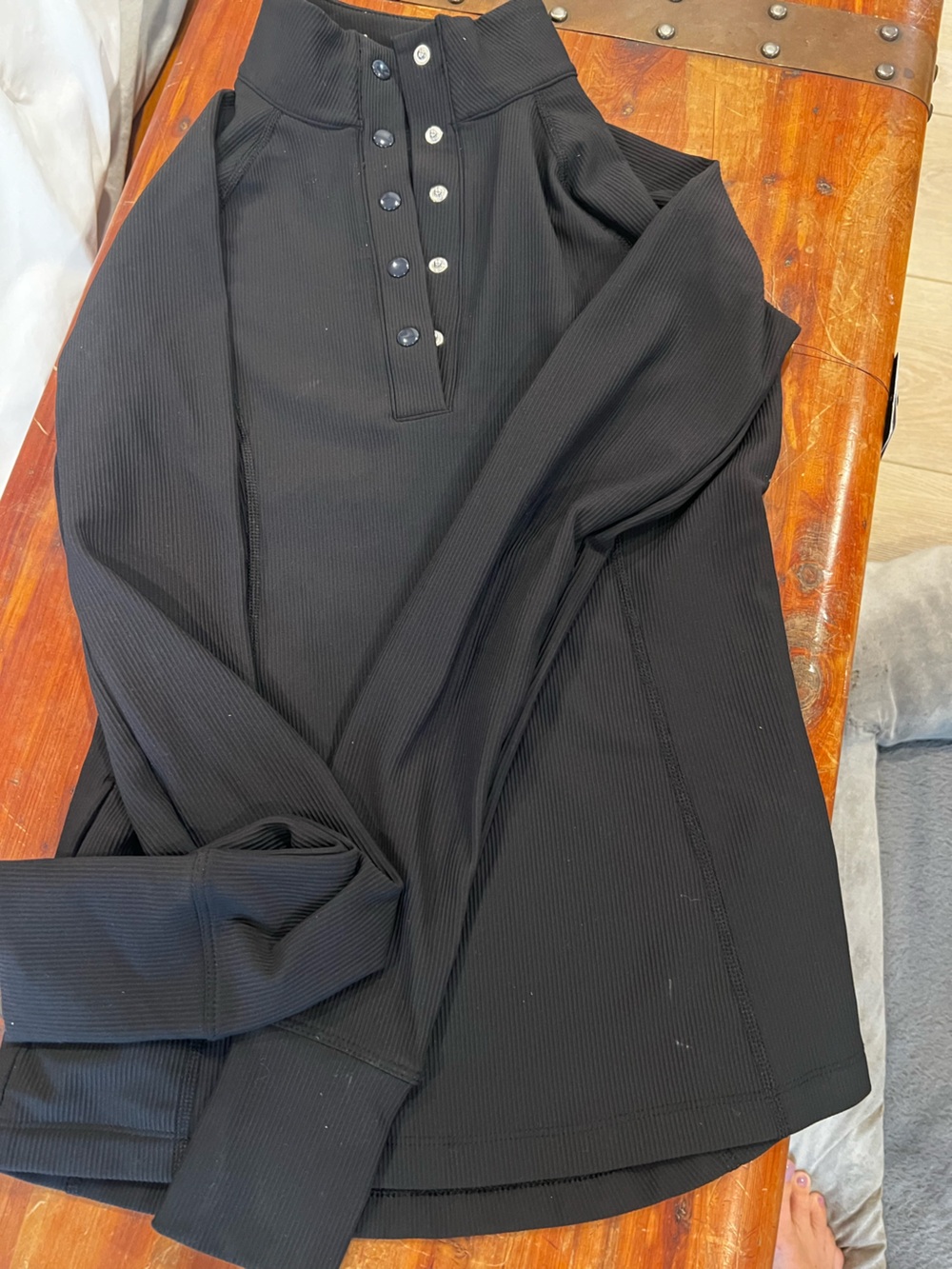 Fitted pull over top